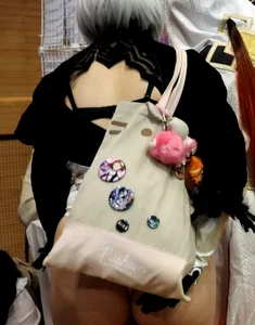 2B Cosplayer