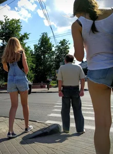 Candid Legs Closeup - Girls In Shorts on a Crosswalk