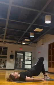 [Non OC] Beauty ass in black leggings