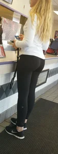 Cute candid teens in leggings photos
