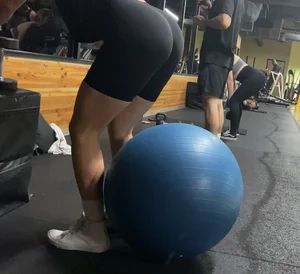 big booty in leggings shorts
