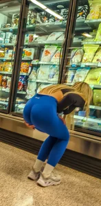 Fit Blonde with a tight ass bends over at the grocery store (oc)