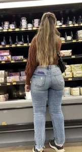PERFECT Jeans ass on Milf (Mega Thread)