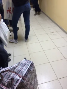 Nice Legs in Jeans Teen Candid