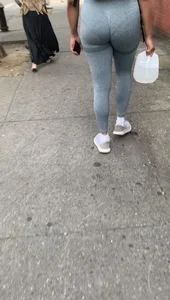 PAWG In nice grey leggings with VPL