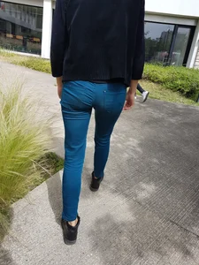 Office lady in tight jeans with vpl