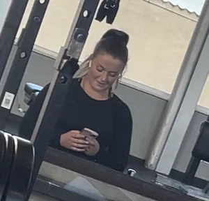 (Pt. 3) Thick gym PAWG w/ faceshot