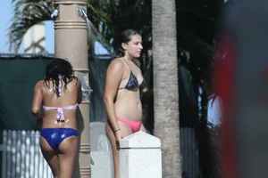 Deerfield Beach, Florida sexy girls and teens in bikinis