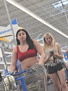 Thickish, nipple-pierced, trashy girl showing her ass for the boys