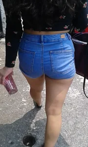 Brunette with a nice booty in shorts