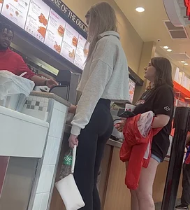 Bubble Butt petite blonde