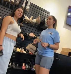 Another big booty Latina (oc)