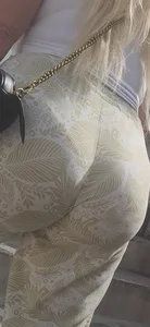 Pawg jiggly! loose booty