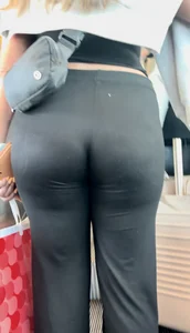 Thick Latina with jiggly phat ass ( OC , Upshots ) Airport series