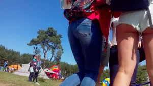 Booty Upshorts Creepshot in a Park