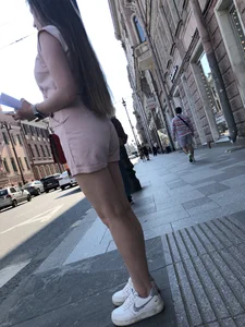 Sexy candid girl in shorts street creepshots