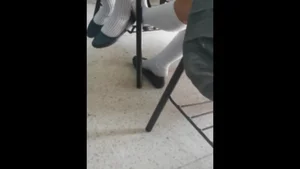 College teens legs, feet and shoeplay and dangle candid videos