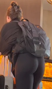 Petite Hotel Leggings Lean Over