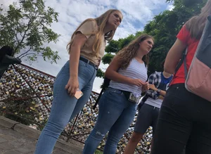 Insane jeans ass, pretty face, and fun personality