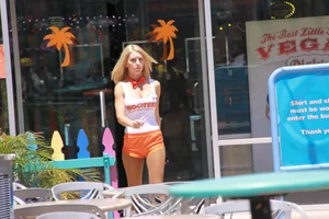 Candid sexy Hooters girls in their uniforms