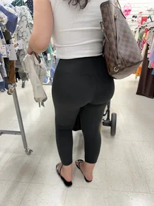 24k - latina + MILF, perfect combo? (OC)