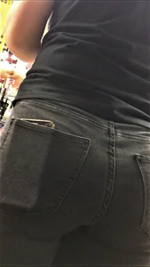 MILF big ass at work
