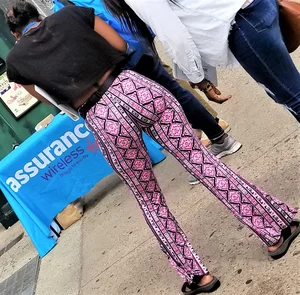 Ebony babes in pink patterned and black leggings with nice asses
