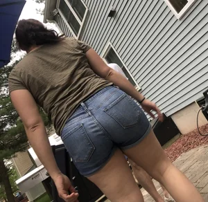 Pawg at the Party