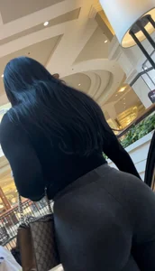 Breakneck BBL Alert — Somalian MILF window shopper (oc)