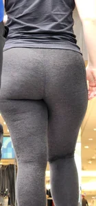WHOLE LOTTA ASSES (varierty) AT MALL