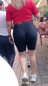 Booty Milf in Shiny Black Spandex