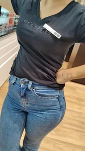 Tight jeans and pyssy