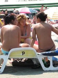 Candid beach and bikini babes