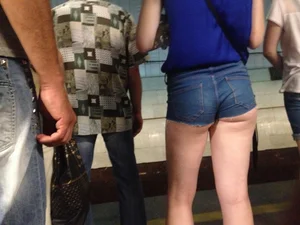 Tight Ass in Mini Shorts and Sandals on a Subway Platform Creepshot