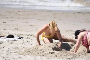 Extra thick beach girls in bikinis with big boobs