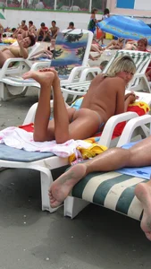 Candid beach and bikini babes