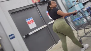 Thick PHAT ASS Ebony Nerd Bending Over (OC)