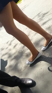 Teen Girl’s Legs in Flats Street Candid Photos Collection