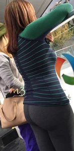 Milf in tight leggings with a great ass