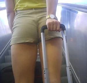 Hot ass Subway station(SpyCam)