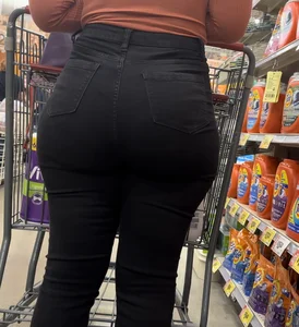 The curves on this Ebony in Black Jeans