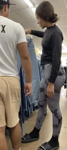 Pretty Latina has a sweet round ass that jiggle (gifs)