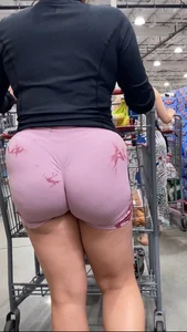 CAKED UP LATINAS IN SHORTS+VID