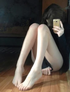 Hot Skinny Legs with Very Pale Skin - Barefoot Girl Hot Mirror Selfie