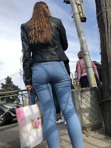 Girl with Big Booty in Tight Jeans Street Candids
