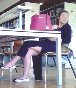 Girl With Hot Legs in a Dress Library Creepshots Gallery