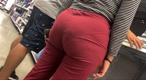 Fat Ass Latina Milf In Red Sweatpants (BBW, Upshots)