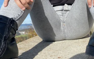 Candid Girl in Tight Jeans Creepshots Gallery