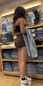 Super cute lulu lemon bubble butt