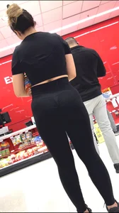 Asian milf perfect round ass in yoga pants and top long creep
